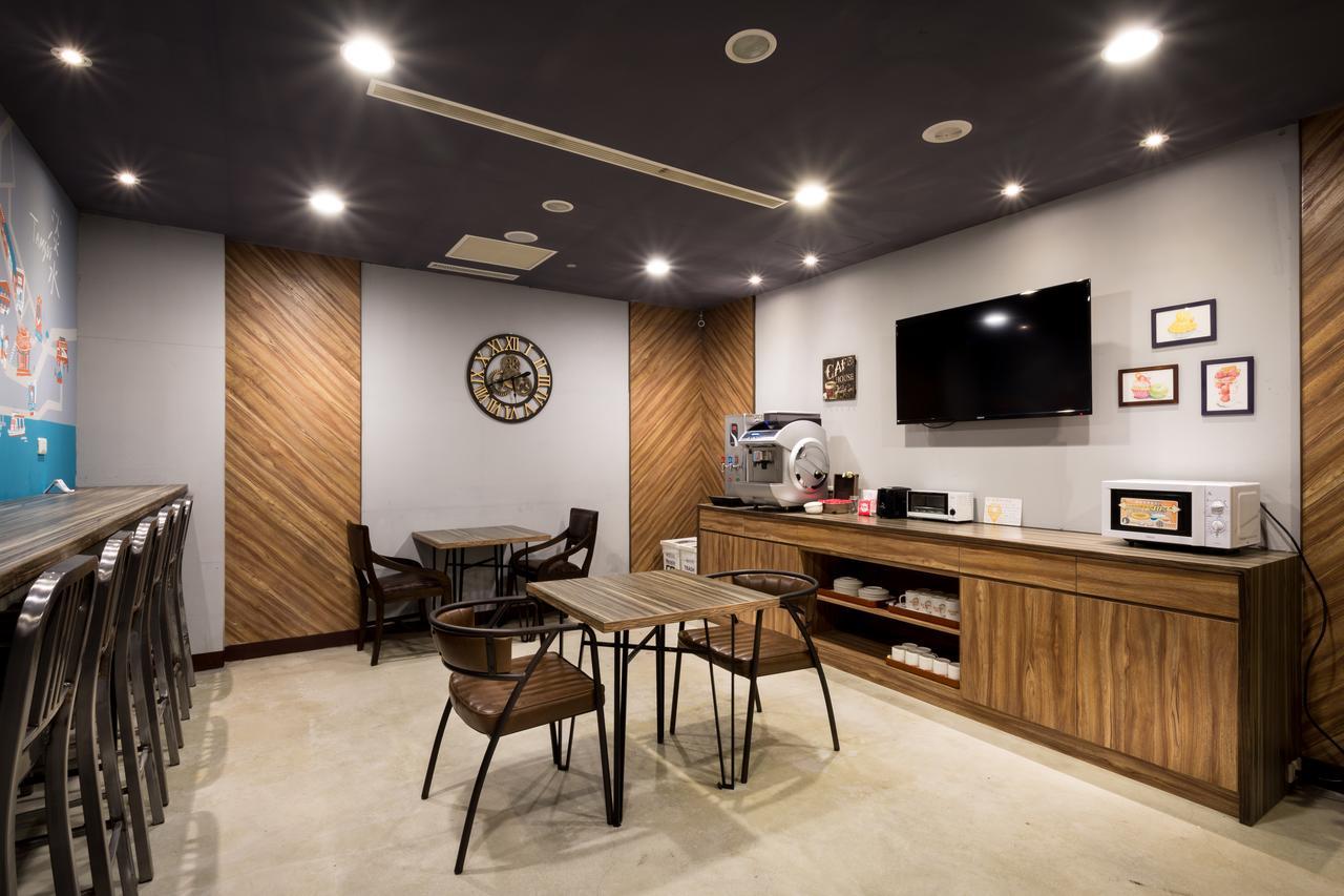 Taipei Travelers International Hostel Tamsui Exterior foto