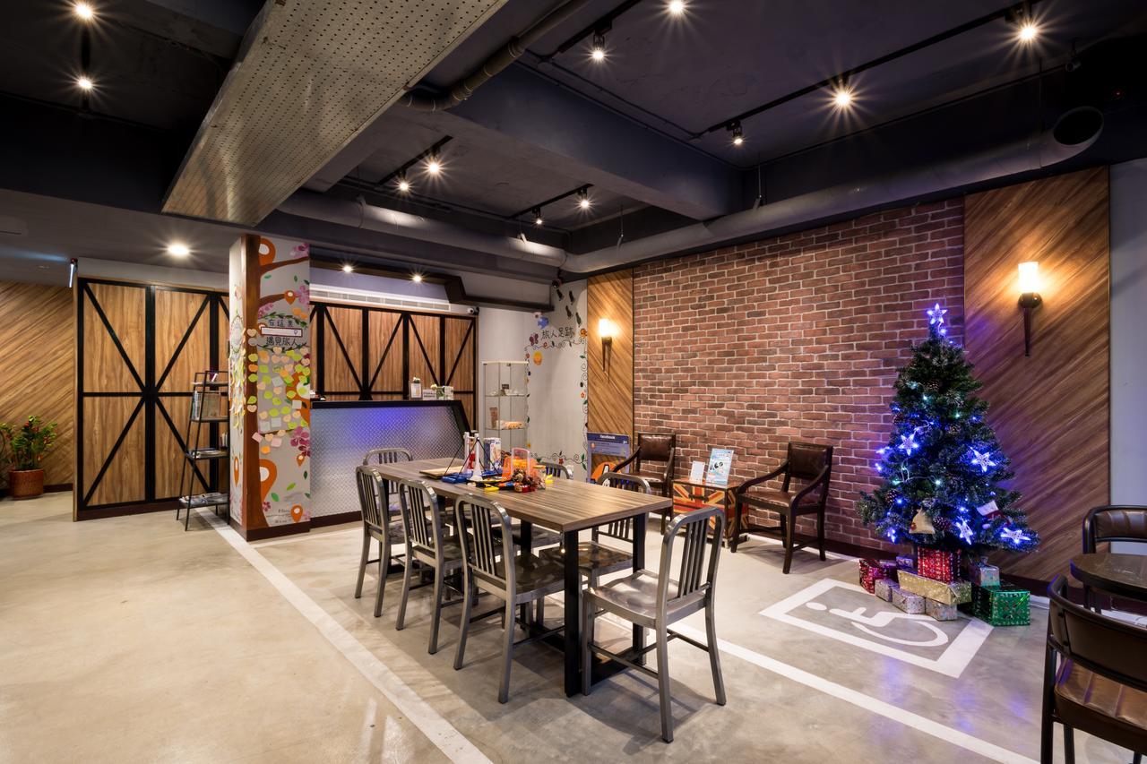 Taipei Travelers International Hostel Tamsui Exterior foto